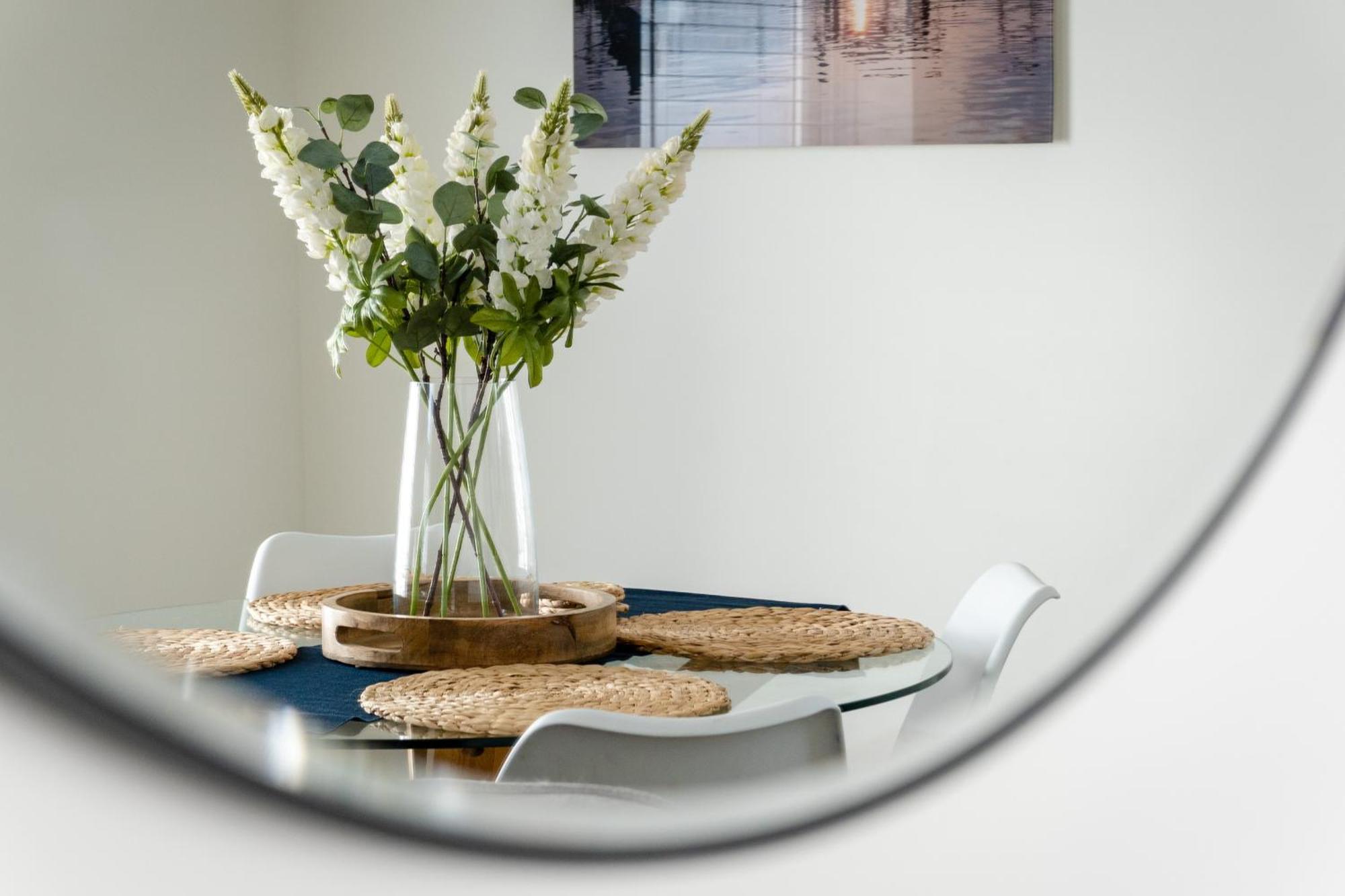 Lawsons Place - Family-Friendly Apartment With Parking On Babbacombe Downs In توركواي المظهر الخارجي الصورة