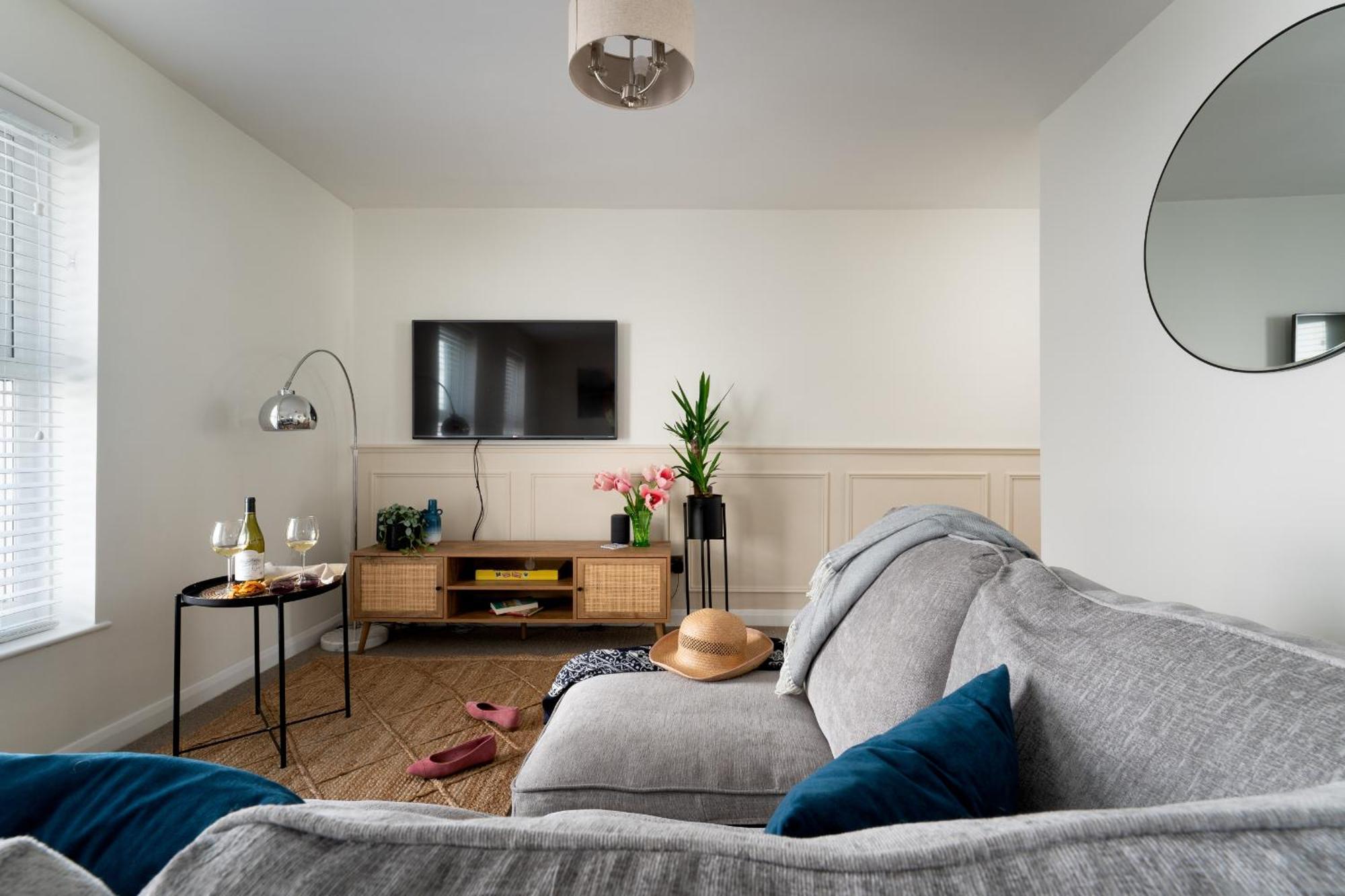 Lawsons Place - Family-Friendly Apartment With Parking On Babbacombe Downs In توركواي المظهر الخارجي الصورة